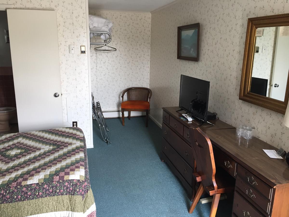 Swiss Inn Londonderry Bagian luar foto